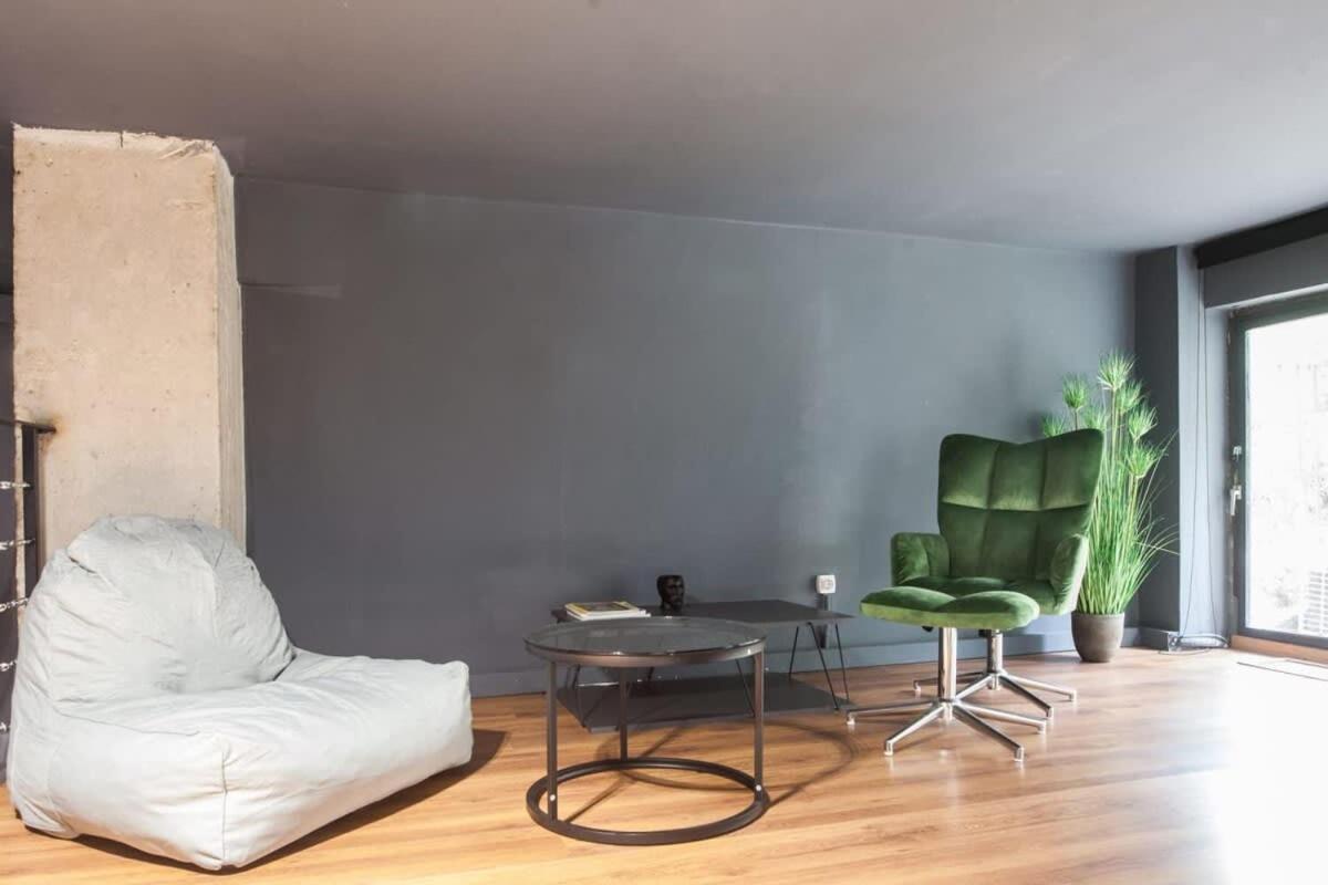 Trendy Industrial Apt Next To Museum Of Acropolis Athen Eksteriør bilde
