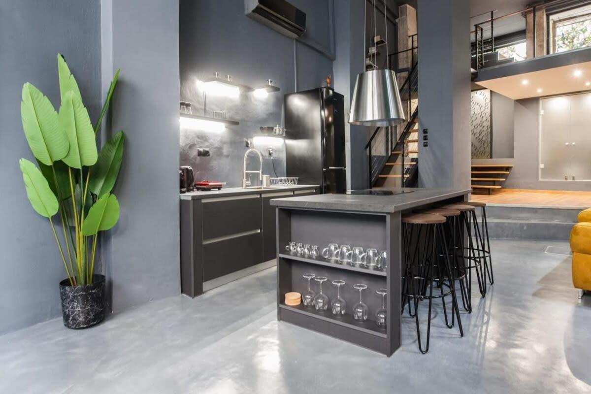 Trendy Industrial Apt Next To Museum Of Acropolis Athen Eksteriør bilde